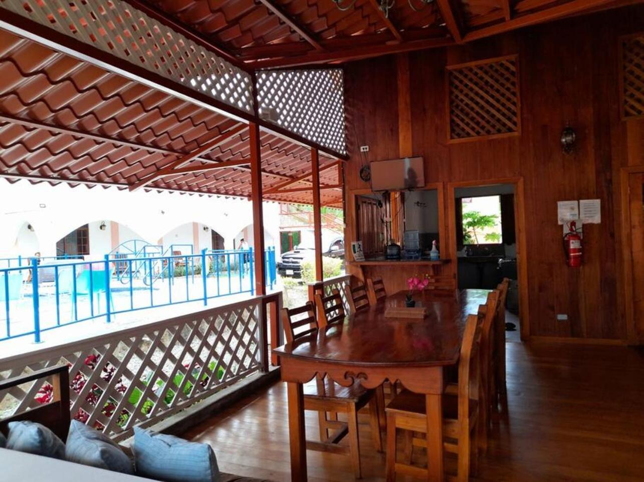 Poolside Beach House At Pangea Lodge Manzanillo  Bagian luar foto